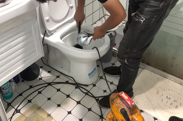 阿拉山口疏通下水道